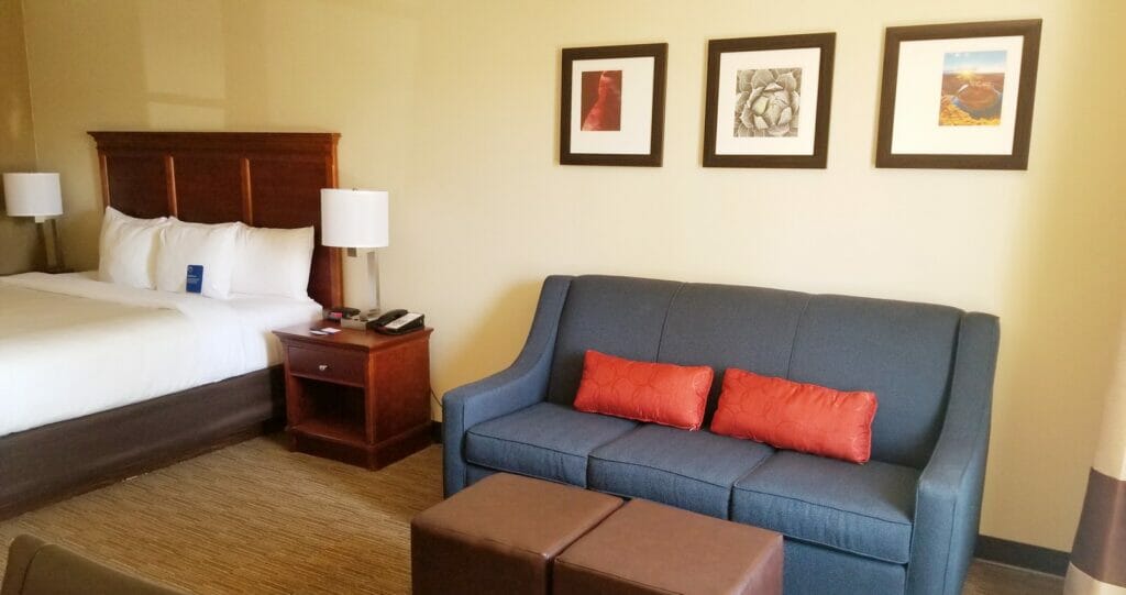 Comfort Inn Suites Tempe Guest Room