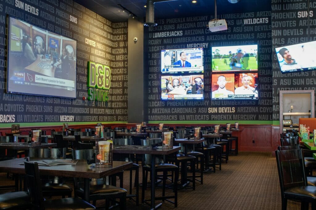 Dave and Busters Sports Lounge