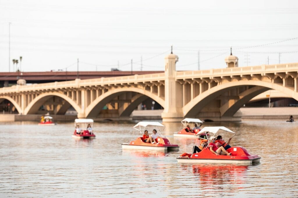 Tempe Town Lake boating